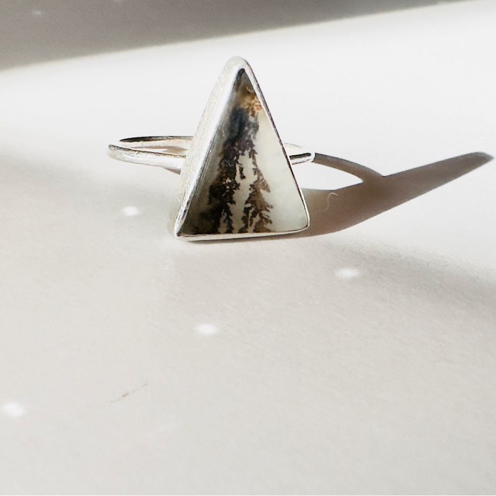 “Killing Moon” Alternative Dendritic Triangle Ring